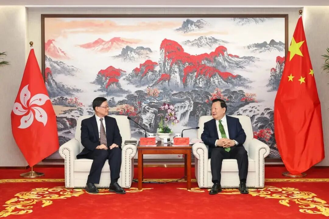 夏寶龍會見李家超