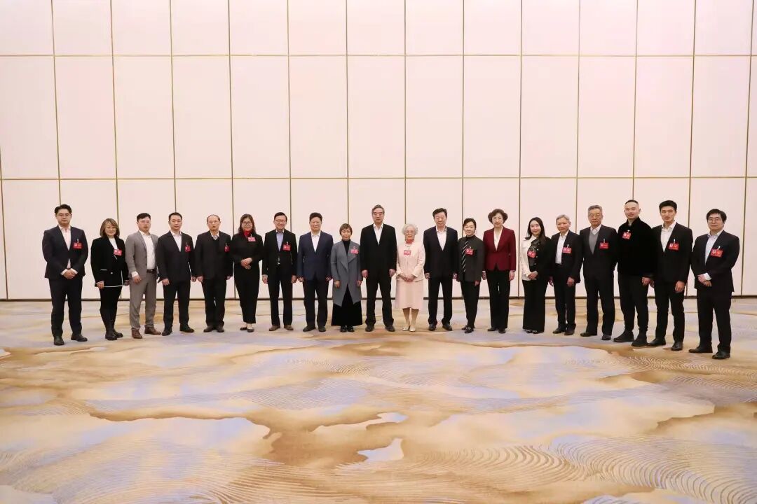 曾贊榮任剛會見市政協港澳委員和海外友好人士